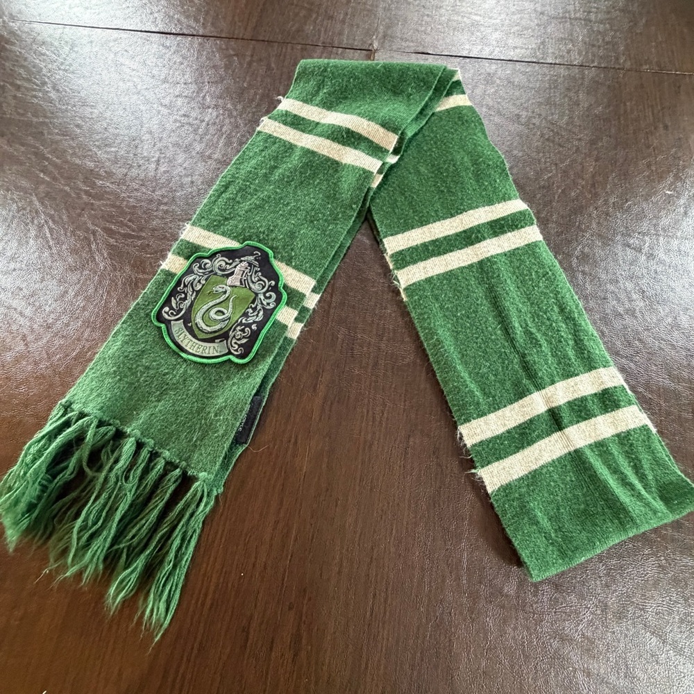 Harry Potter Green and White Slytherin Scarf